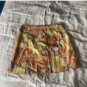 COPY - Vintage vibes floral skirt 🌼